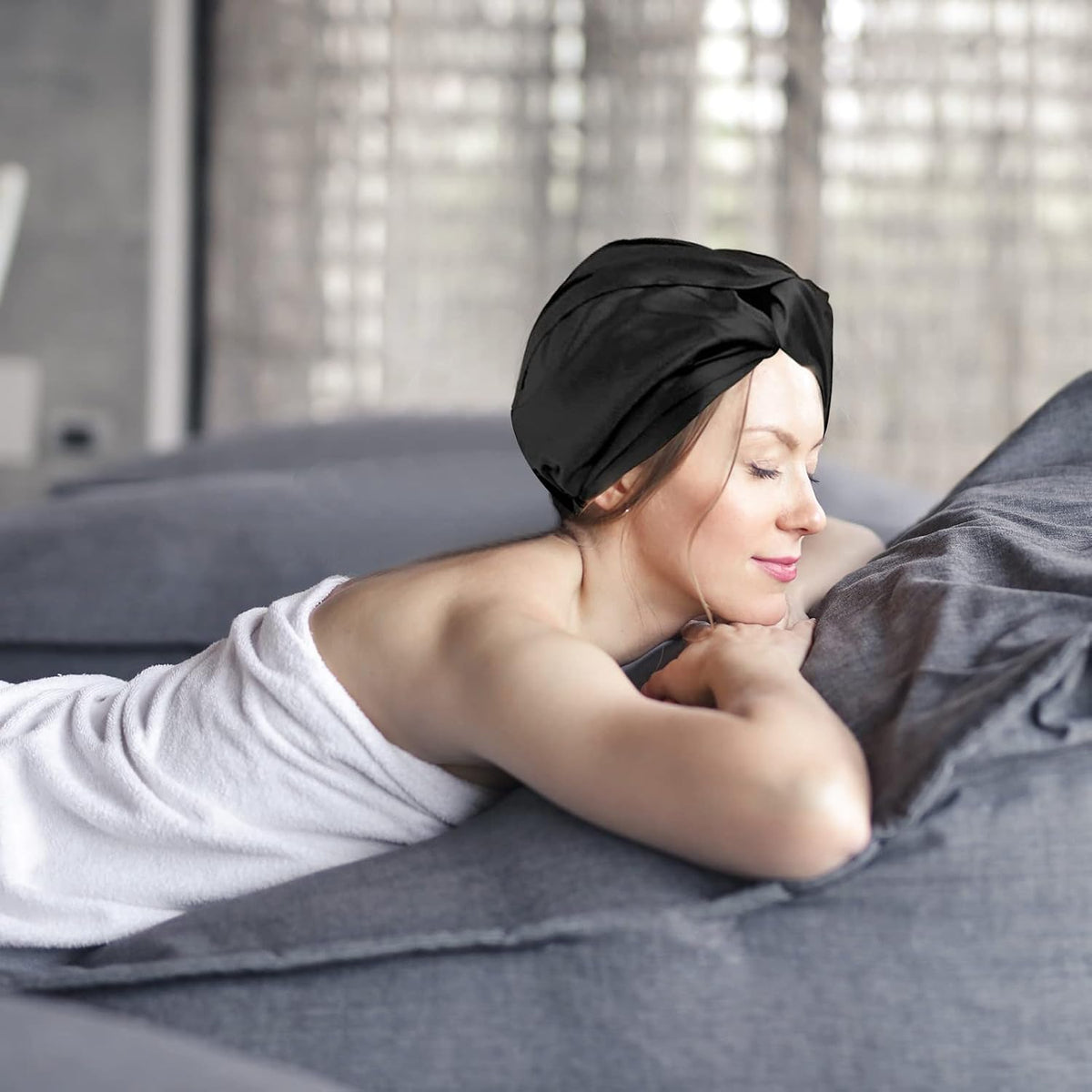 Hair Wrap for Sleeping, Satin Sleep Bonnet Double-Sided Sleep Cap Hair Turban for Curly Hair Women Sleep Cap with Elastic Bow Stay on Head – Black