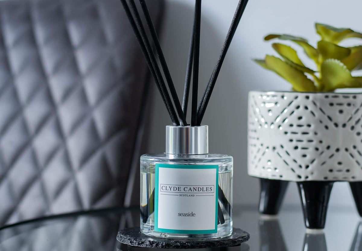 Seaside Reed Diffuser - , Luxury Diffuser Oil with a Set of 7 Fibre Sticks, 100Ml, Best Aroma Scent for Home, Kitchen, Living Room, Bathroom. Fragrance Diffusers Set with Sticks